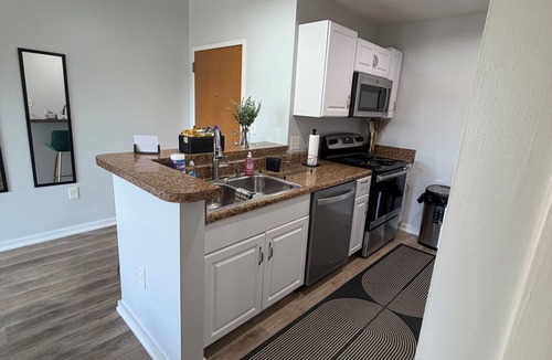 Charlotte Center City Apartment | Modern Luxe Stay Near Uptown Free Parking 2BR