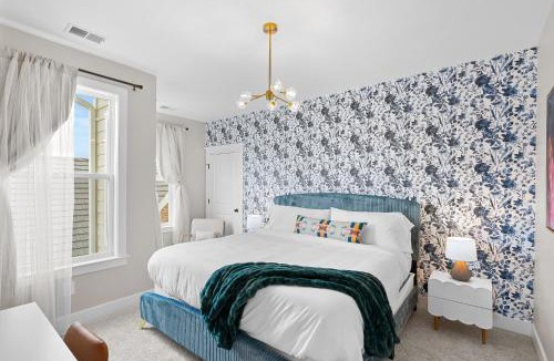 Del Ray House | Modern Luxury in Del Ray 10 min to DC & Old Town