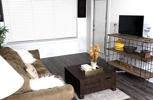 Channing Valley Apartment | Modern Luxury in Midtown Atlanta