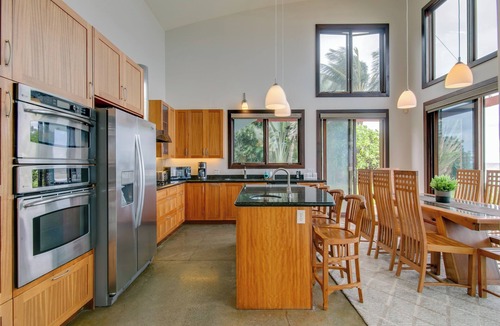 Pupukea House | Modern Luxury on Spectacular Pipeline Beach