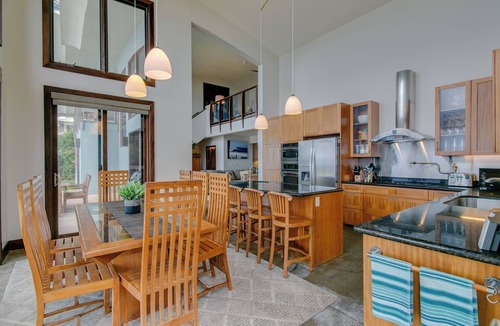 Pupukea House | Modern Luxury on Spectacular Pipeline Beach