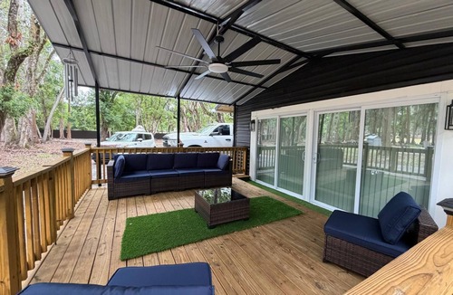 Wesley Chapel South Apartment | Modern Luxury Studio Cozy Retreat