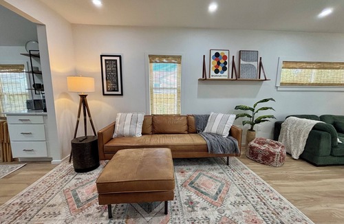 Monroe House | Modern Monroe Farmhouse 3bd/1bth sleeps 7