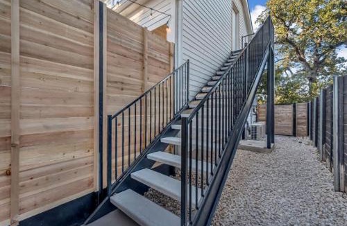 Blackshear-Prospect Hill Apartment | Modern Private Guest House Near Downtown