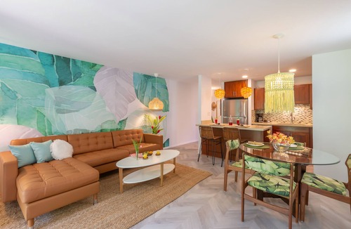 Kahuku Condo | Modern, Romantic Vibes in the Tropics