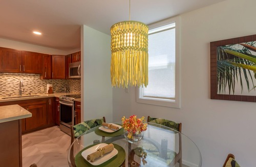 Kahuku Condo | Modern, Romantic Vibes in the Tropics