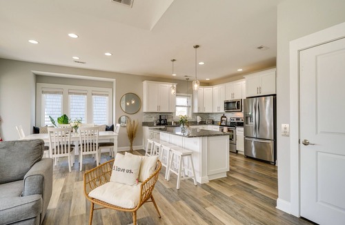 Surf City House | Modern Surf City Beach House w/Hot Tub!