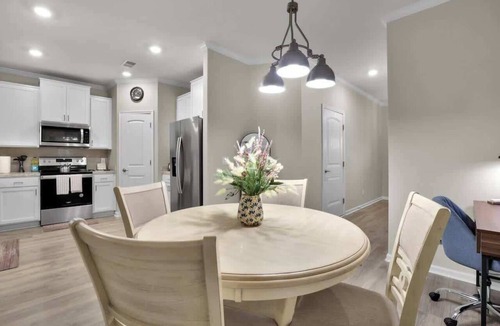 Pooler Condo | Modern Townhome in Pooler | Pool & Trails