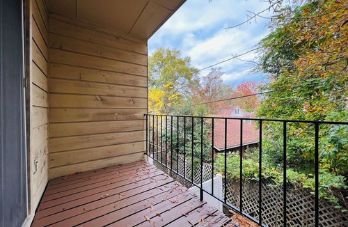 Gastonia Apartment | Modern Townhome w/Balcony Walk to FUSE Stadium