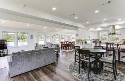 Deale House | Modern Waterfront Home w/Dock & Views in Deale