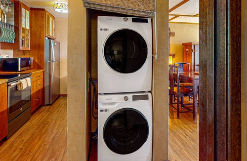 Maunaloa Condo | Molokai luxury retreat at Ke Nani Kai Resort with ocean view, pool & tennis