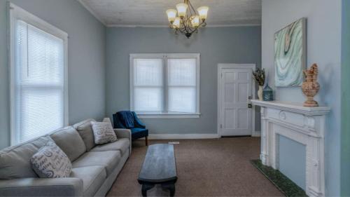 Columbus House | Moments to Chattahoochee-Cottage - Walk-To-Dining