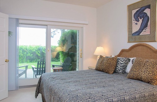 Corolla Condo | Monkey Business: Ground Floor Condo, Close to Community Pool