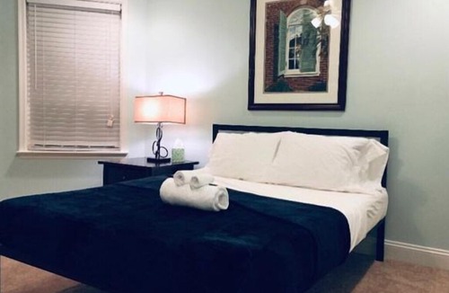 Nauck House | Monroe Room #7