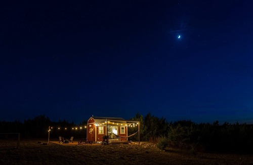 Johnson City Cabin | Monte Mahala - Casa Maia - Beautiful Getaway for 2