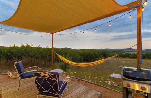 Johnson City Cabin | Monte Mahala - Casa Maia - Beautiful Getaway for 2
