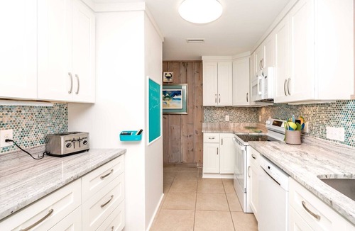 Surf City House | Moondoggy - Classic 3BR Oceanfront Home with Modern Touches