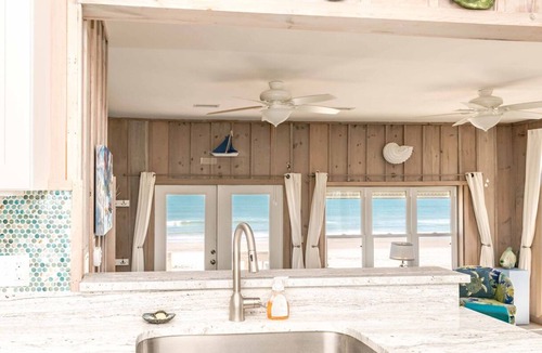 Surf City House | Moondoggy - Classic 3BR Oceanfront Home with Modern Touches