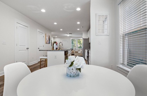 Charlotte House | Morden 3BR townhome near uptown CLT+Private Backyard