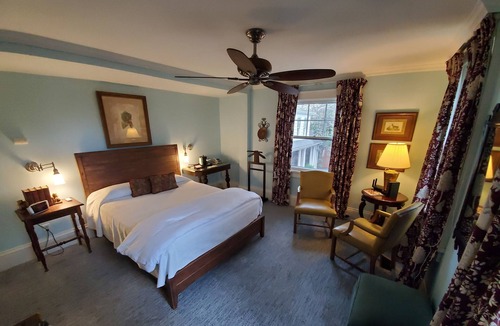 Dilworth Bed & Breakfast | Morehead Inn