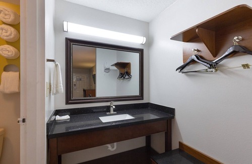Albany Hotel | Motel 6 Albany, GA