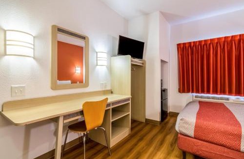 Fort Mill Hotel | Motel 6 Fort Mill, SC - Charlotte