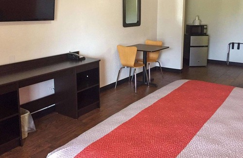 Waco Hotel | Motel 6 Waco, TX