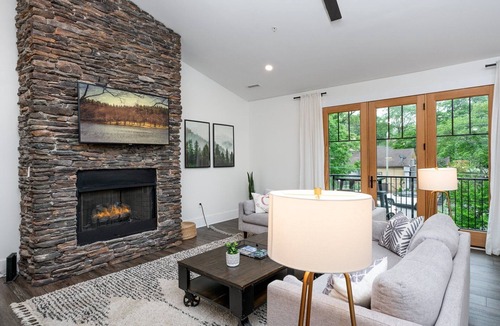 Blowing Rock Condo | Mountain Condo in Downtown Blowing Rock
