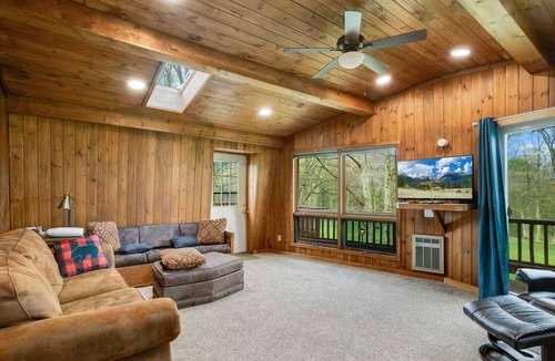 Beech Mountain Cabin | Mountain Home on Beautiful Golf Course