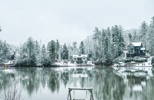 Tamassee House | Mountain Lake Retreat at Lake Cherokee