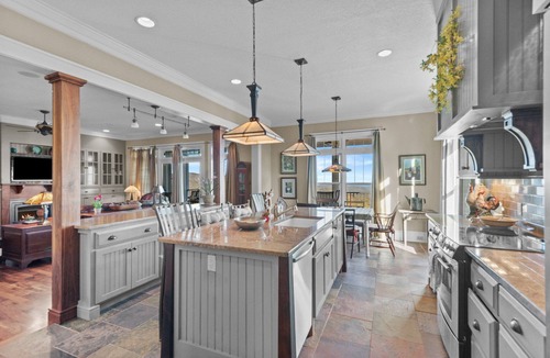Apple Ridge House | Mountain Lilly - huge views, three ensuites, 10min to Blowing Rock