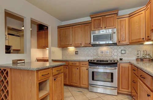 Big Canoe House | Mountain Top Escape - Stunning mountain views & bubbling hot tub!