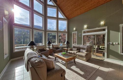 Lake Lure House | Mountain View Villa
