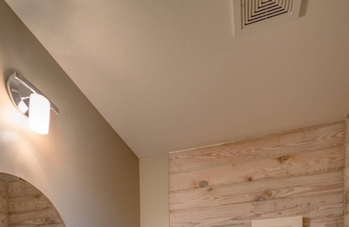 Mill Spring House | Mountain views - Hot Tub - Pet Friendly