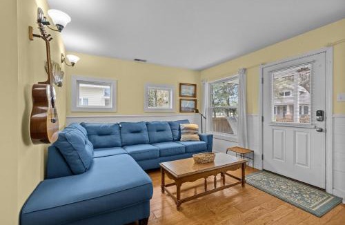 Harkers Island House | Mr, Bennies Cafe
