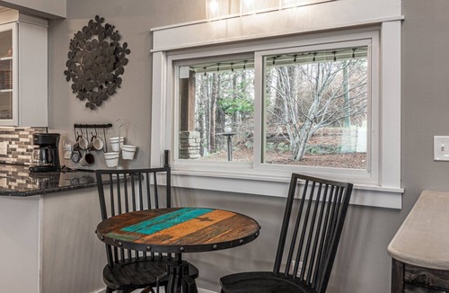Hendersonville House | Mt. Hebron Home, Mt. vistas