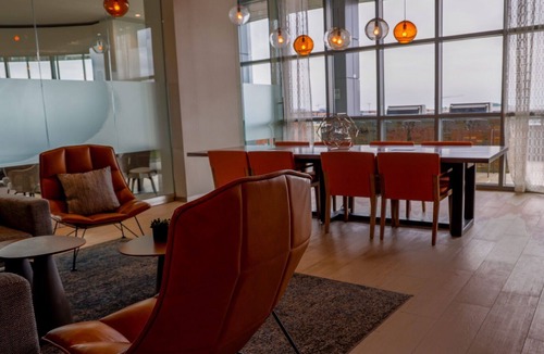 Washington Apartment | MT Vernon Square, Parking, DC Metro, Pool, Gym, City Views Walkable Everywhere