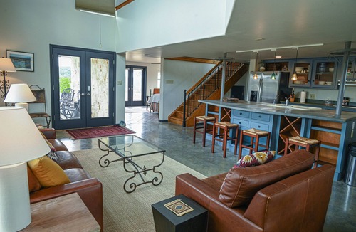 Pipe Creek House | Mt Villa Home - Hill Country Retreat