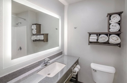 Dahlgren Hotel | My Place Hotel - Dahlgren/King George, VA