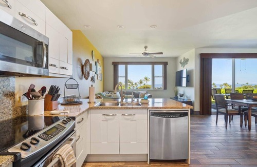 Kahaluu Bay Condo | Na Hale 'O Keauhou Townhome, AC, Close to Shops