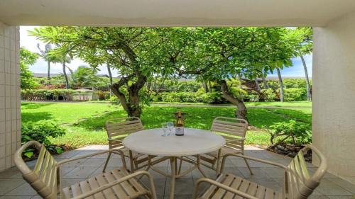 Napili Apartment | Napili Shores D127 · NS D127 Studio w Pool Near Beach