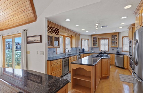 Whalehead Beach House | Nautica Nook: Ocean Escape with Saltwater Pool