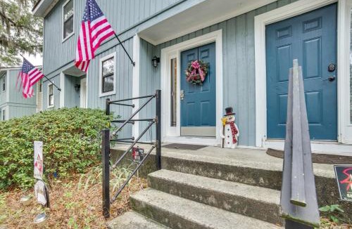 Beaufort House | Nautical Beaufort Gem with Gas Grill, 3 Mi to Dtwn!