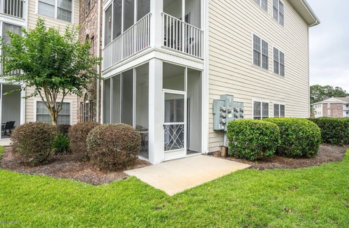 Sea Trail Condo | Nautical Living with a touch of Golf (3701)