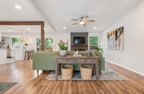 Barton Hills House | Near Downtown, 4BR, Austin Heart, Large Backyard