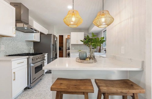 Barton Hills House | Near Downtown, 4BR, Austin Heart, Large Backyard