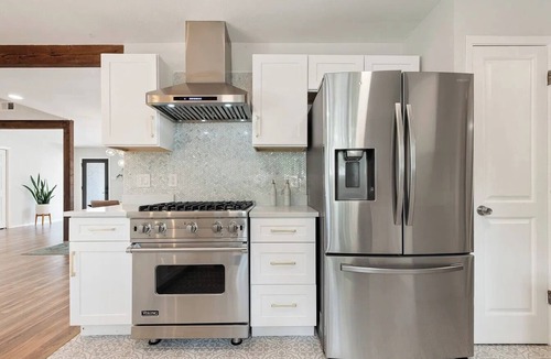 Barton Hills House | Near Downtown, 4BR, Austin Heart, Large Backyard