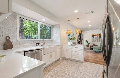 Barton Hills House | Near Downtown, 4BR, Austin Heart, Large Backyard