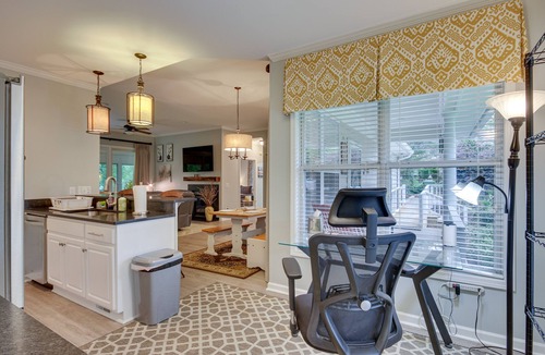 McCormick House | Near Golfing: Savannah Lakes Townhome