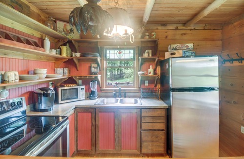 Lawndale Apartment | Near Hiking: Studio w/Fire Pit in Lawndale!